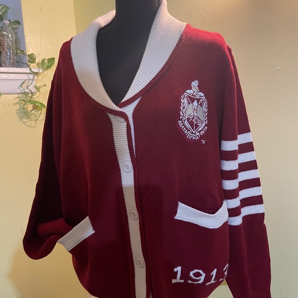 Delta Sigma Theta Crimson & Cream Cardigan - Picture 1 of 3